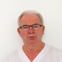 Dr Jerzy Frączek